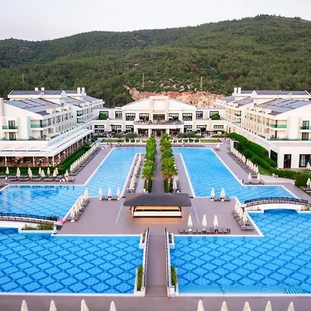 Korumar Ephesus & 5*