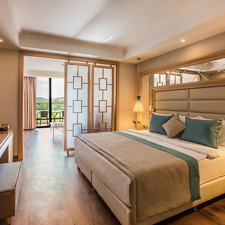 Korumar Ephesus & Hotel 5*